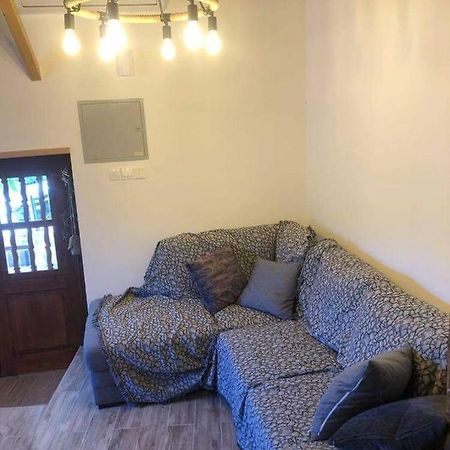 To Spiti Tou Faliari Platanistasa エクステリア 写真